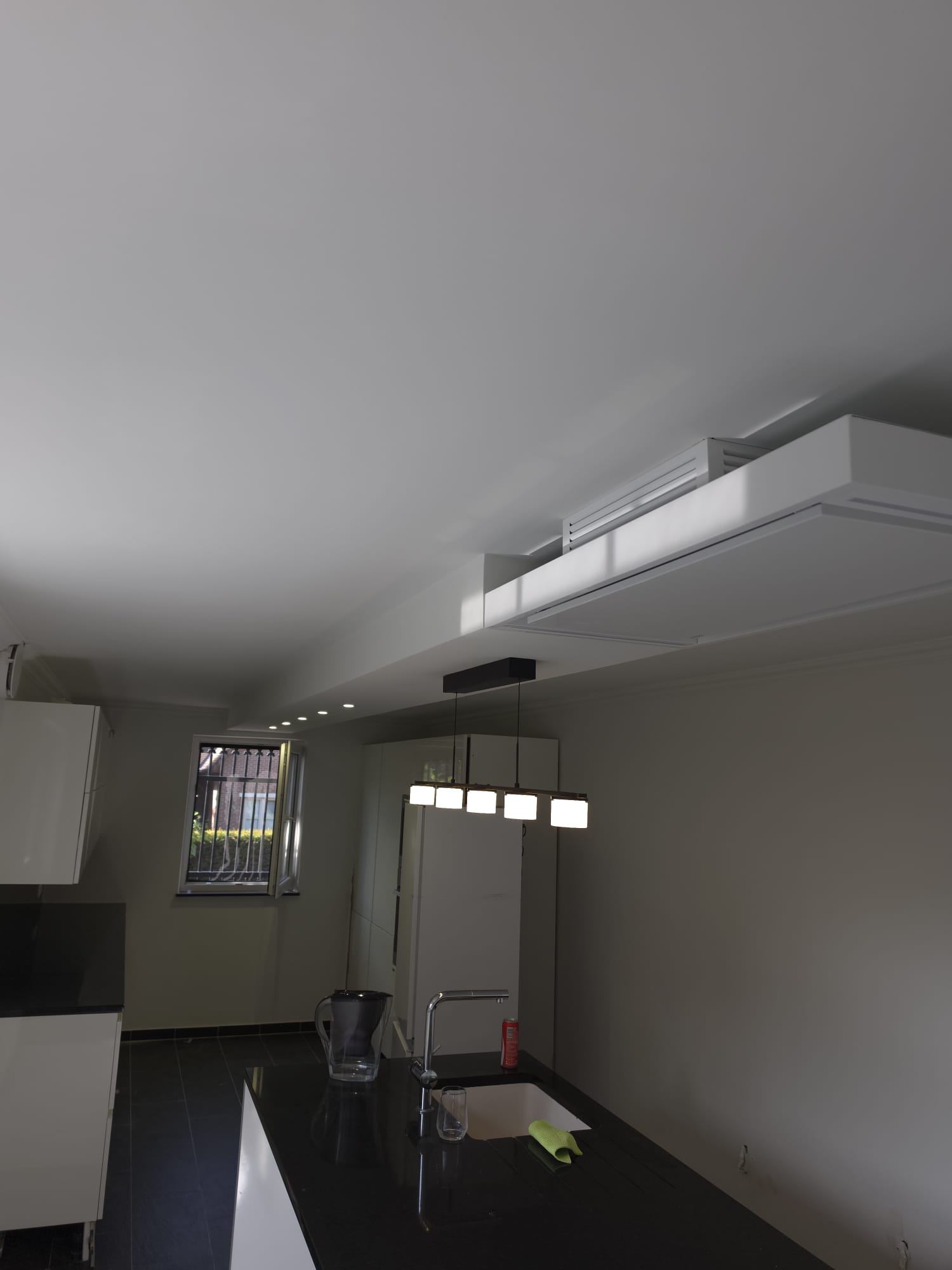 Integrated lighting and built-in air conditioning — Flemish Brabant